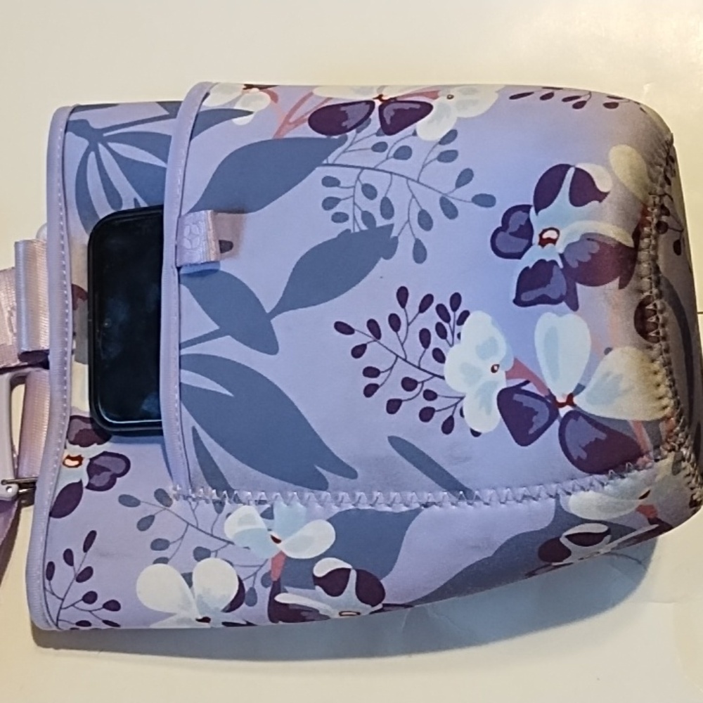 Floral Lavender Water Bottle Holder (by Ello) - Picture 7 of 10
